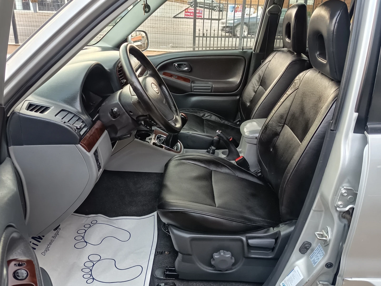 Suzuki Grand vitara 2.0hdi, снимка 7 - Автомобили и джипове - 53801603