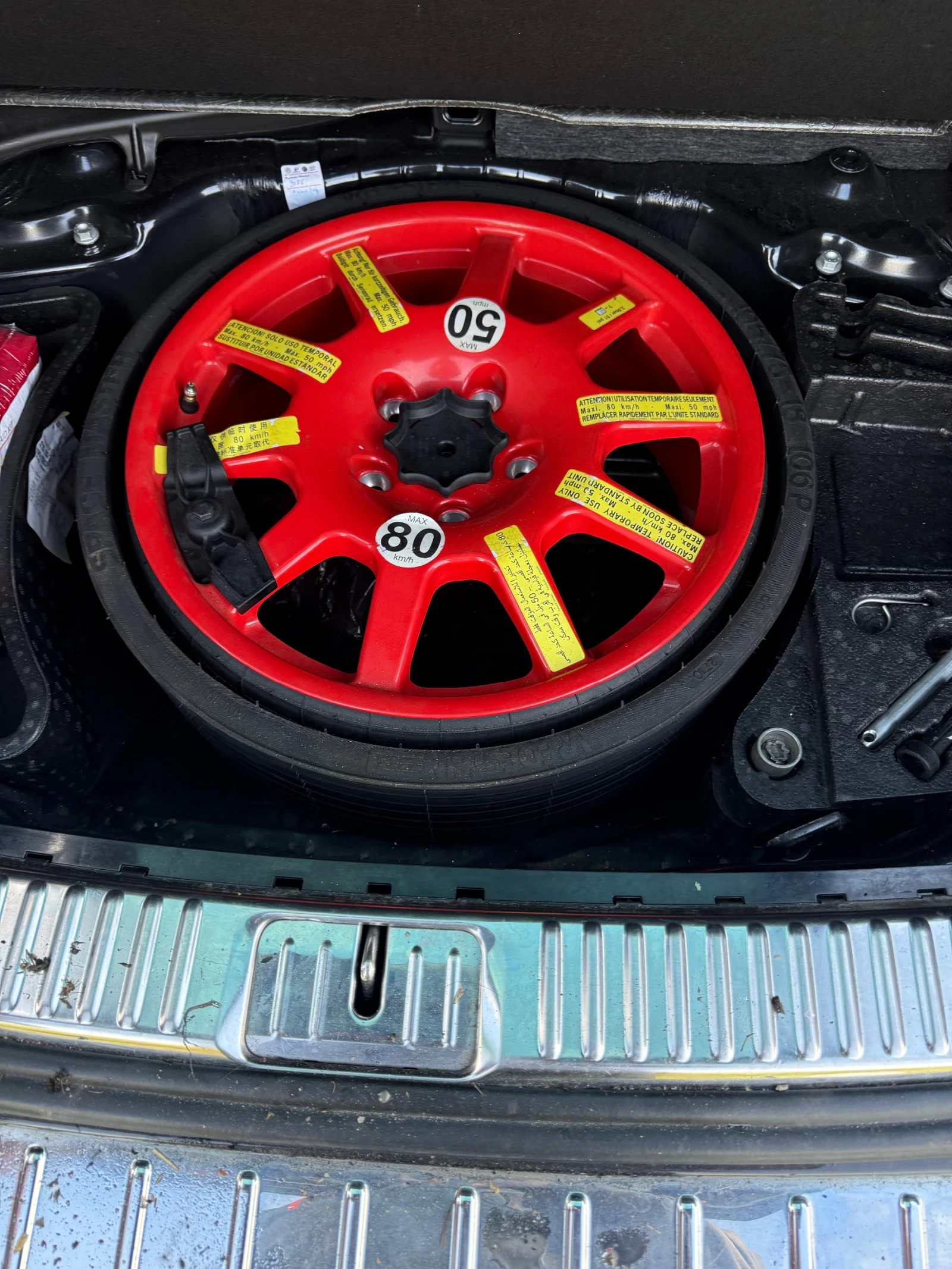 VW Touareg, снимка 6 - Автомобили и джипове - 54071473