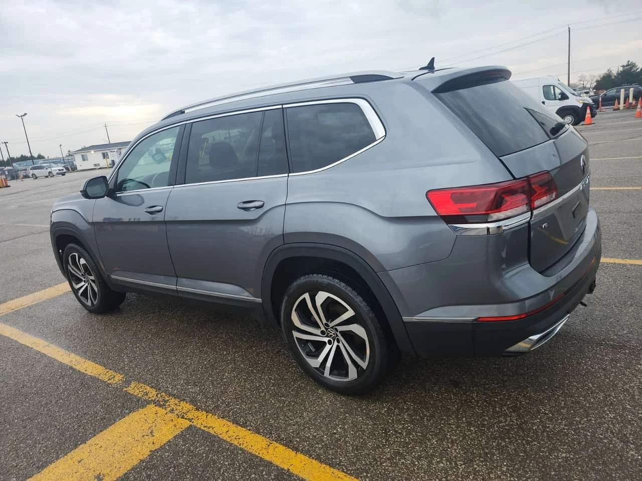 VW Atlas * 3.6 Fsi * АВТОКРЕДИТ БЕЗ ПЪРВОНАЧАЛНА ВНОСКА * , снимка 6 - Автомобили и джипове - 54606864