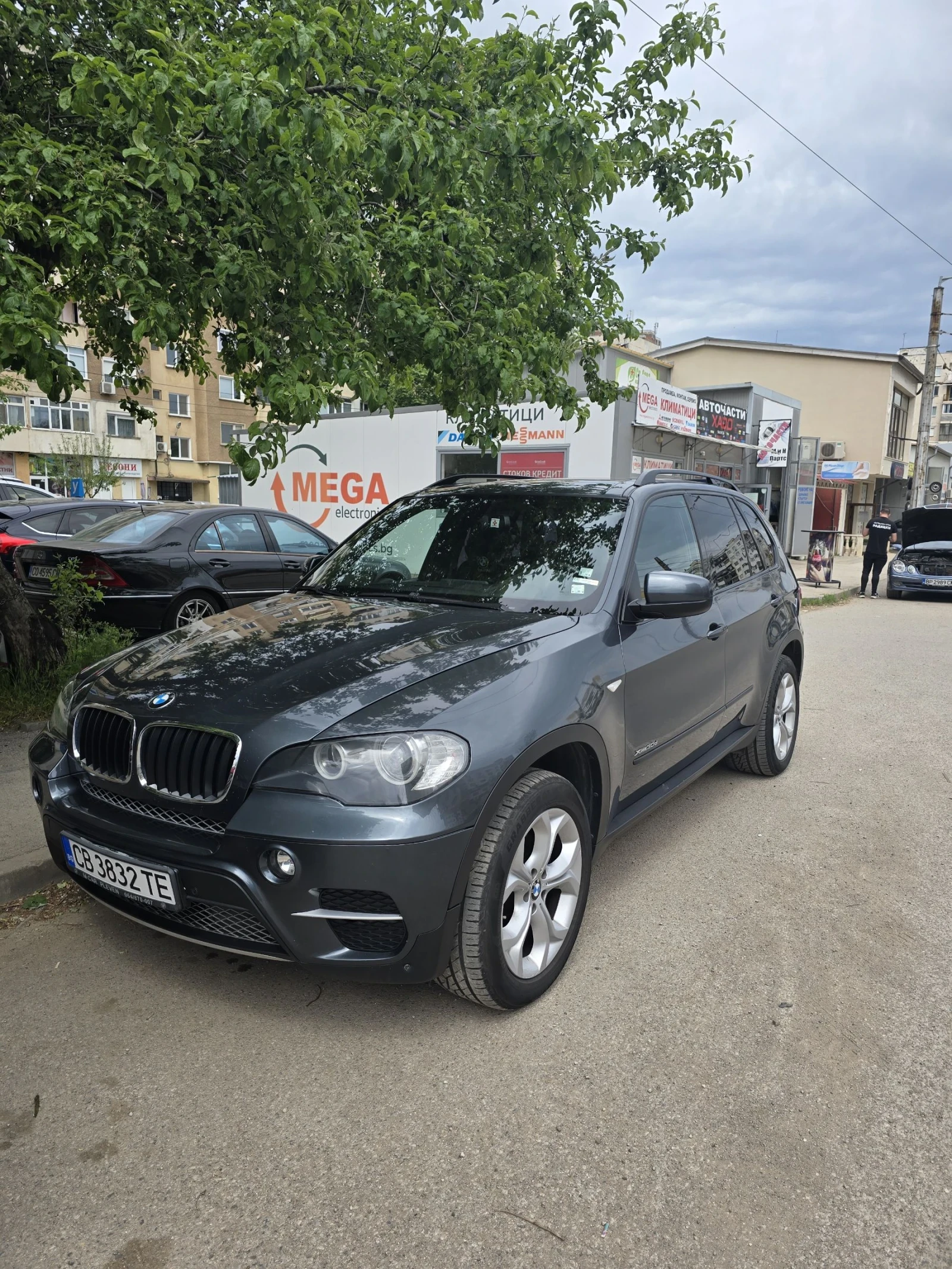BMW X5 3.0d 245 / М Кар Плевен / Пълна сервизна история, снимка 4 - Автомобили и джипове - 54643963