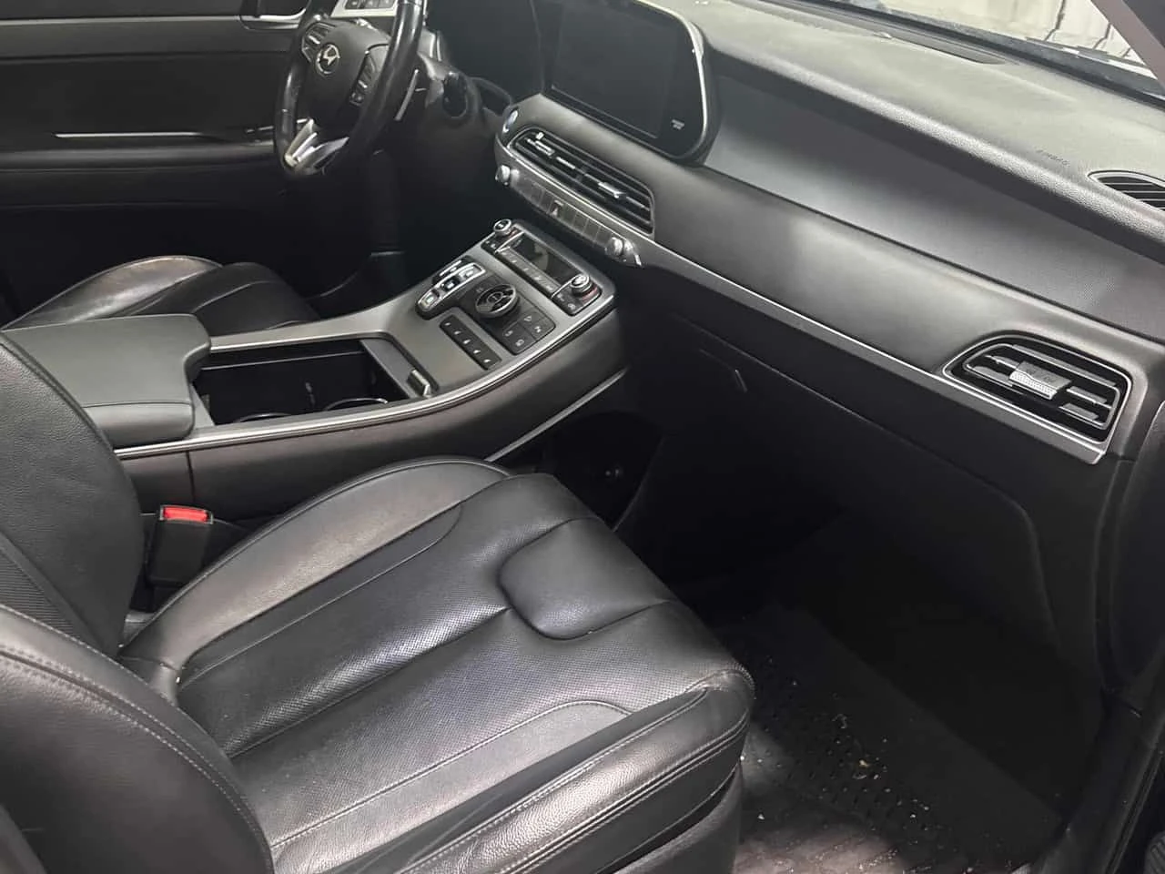 Hyundai Palisade * Luxury * АВТОКРЕДИТ БЕЗ ПЪРВОНАЧАЛНА ВНОСКА* , снимка 11 - Автомобили и джипове - 55071532