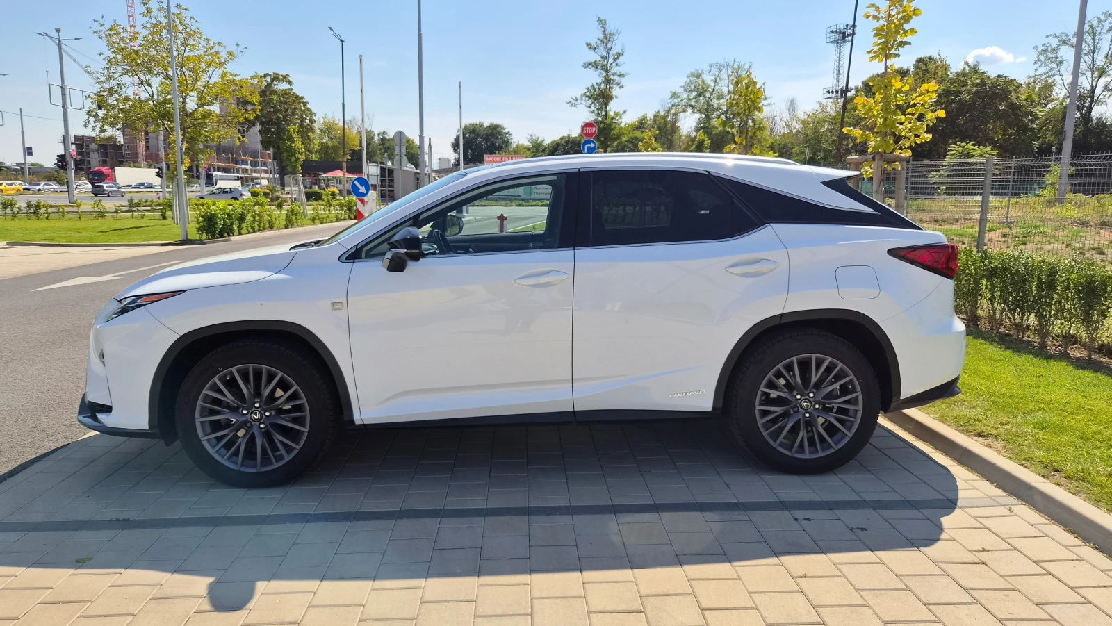 Lexus RX 450h FSport, снимка 4 - Автомобили и джипове - 56172891