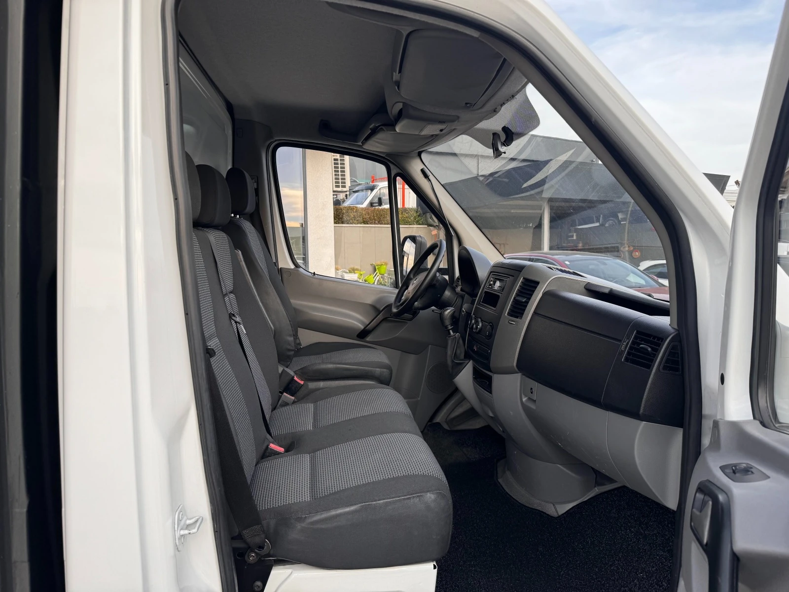 Mercedes-Benz Sprinter 516CDI до 3, 5т. 4, 40м. Падащ борд + Клима  - изображение 7