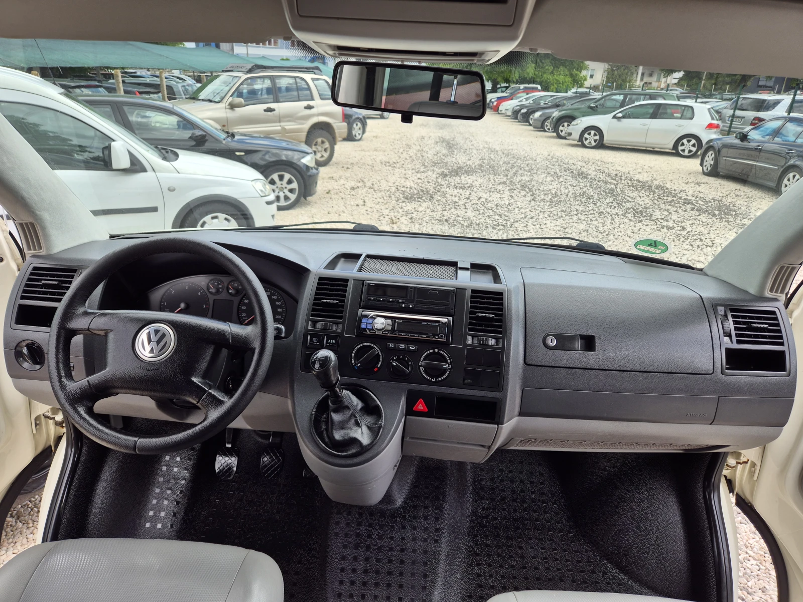 VW T5 * 1.9-TDI* 8+ 1* КЛИМА* КОЖА* , снимка 10 - Бусове и автобуси - 54892610
