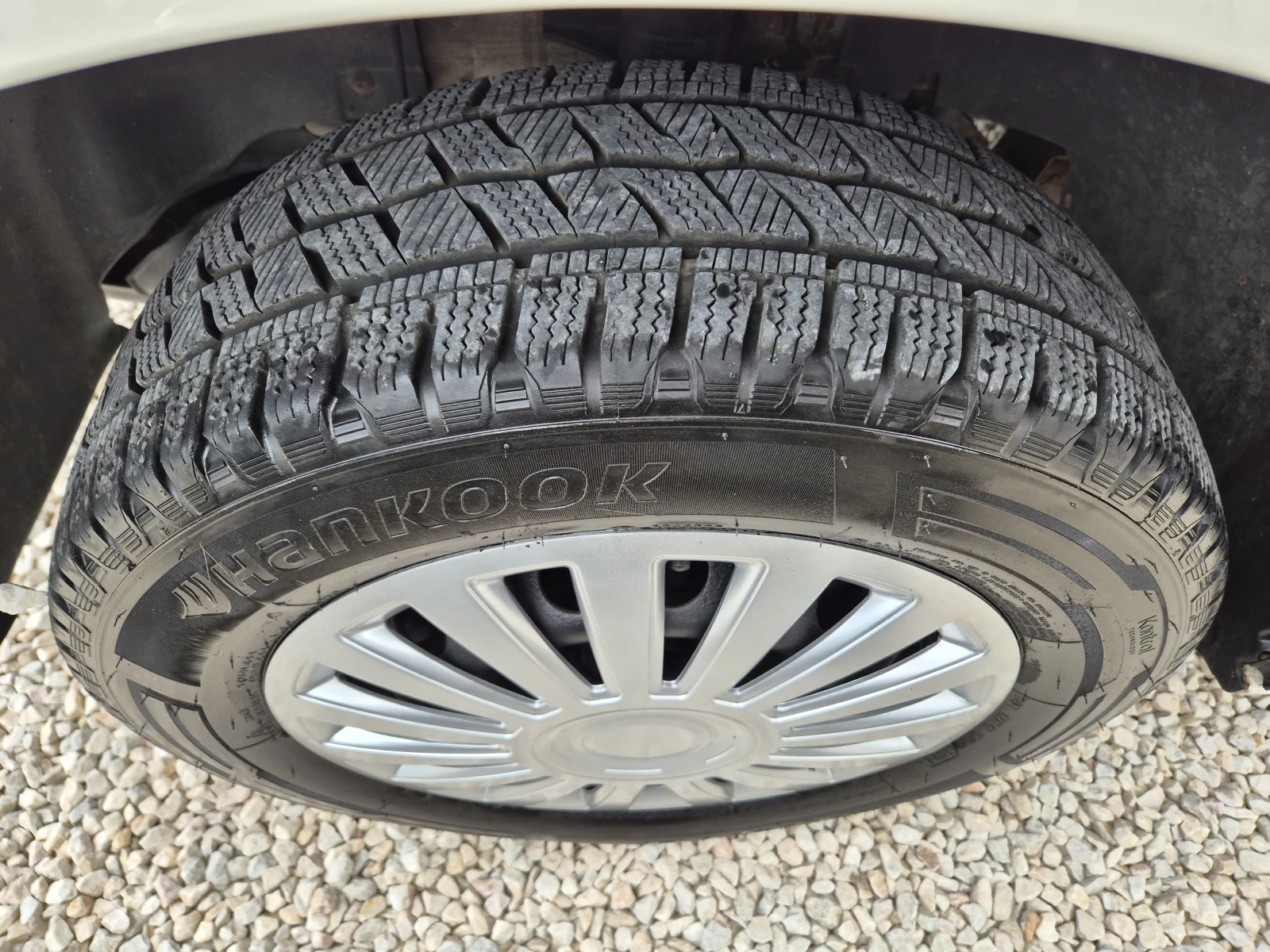 VW T5 * 1.9-TDI* 8+ 1* КЛИМА* КОЖА* , снимка 16 - Бусове и автобуси - 54892610
