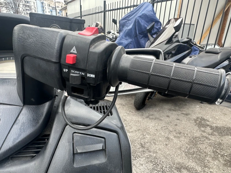 Suzuki Burgman 650 Executive ABS, снимка 4 - Мотоциклети и мототехника - 53100104