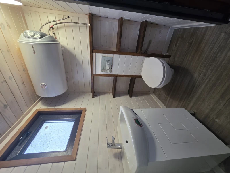 Каравана Други MobilBau MK840 Loft - 38m2 - Бартер, снимка 10 - Каравани и кемпери - 52805817