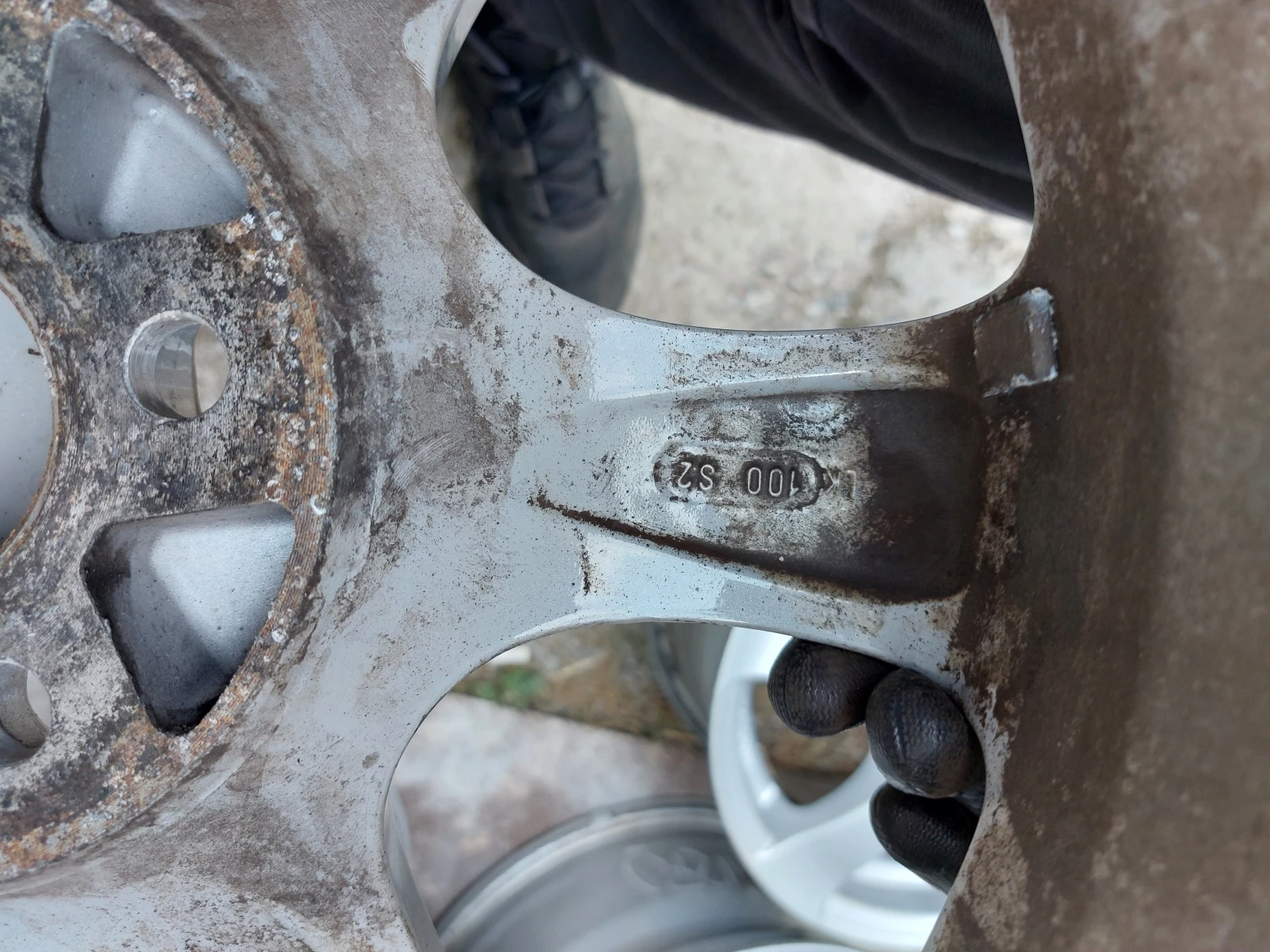 ������ | Mobile.bg � ����������� 4