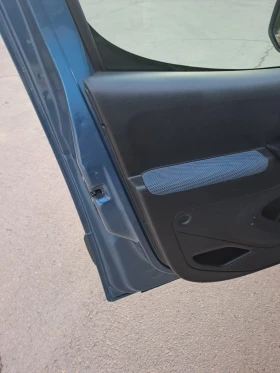 Citroen Berlingo Италия, снимка 12
