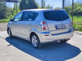 Toyota Corolla verso 2.2 D-4D, Facelift 6+ 1 места, снимка 5