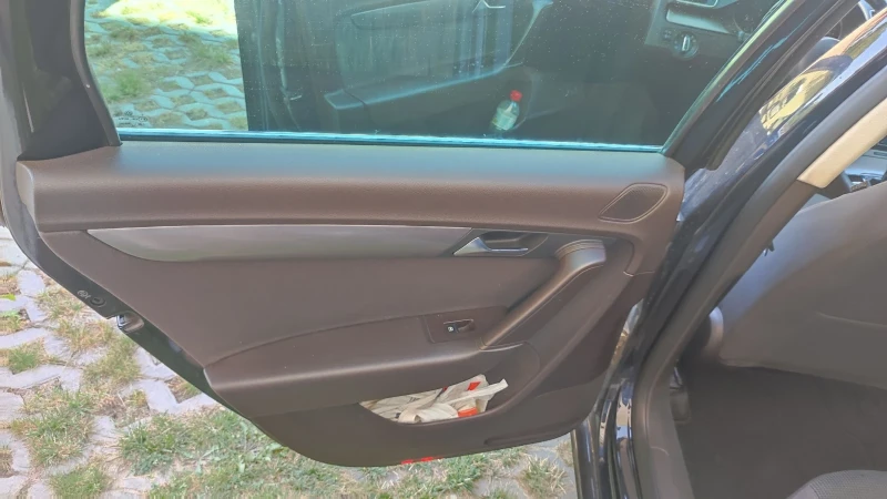 VW Passat 2.0 TDI, снимка 5 - Автомобили и джипове - 52315138