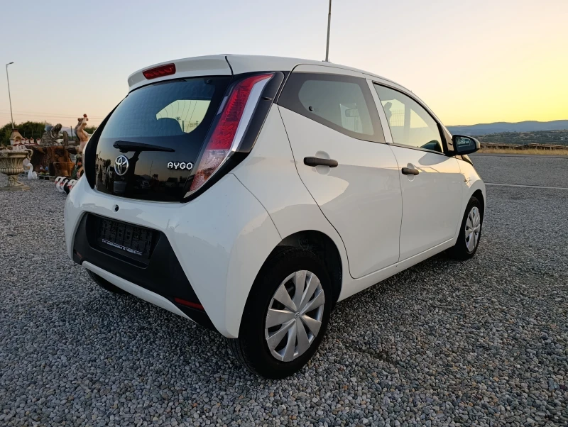 Toyota Aygo 1.0I EURO6B , снимка 6 - Автомобили и джипове - 52316181