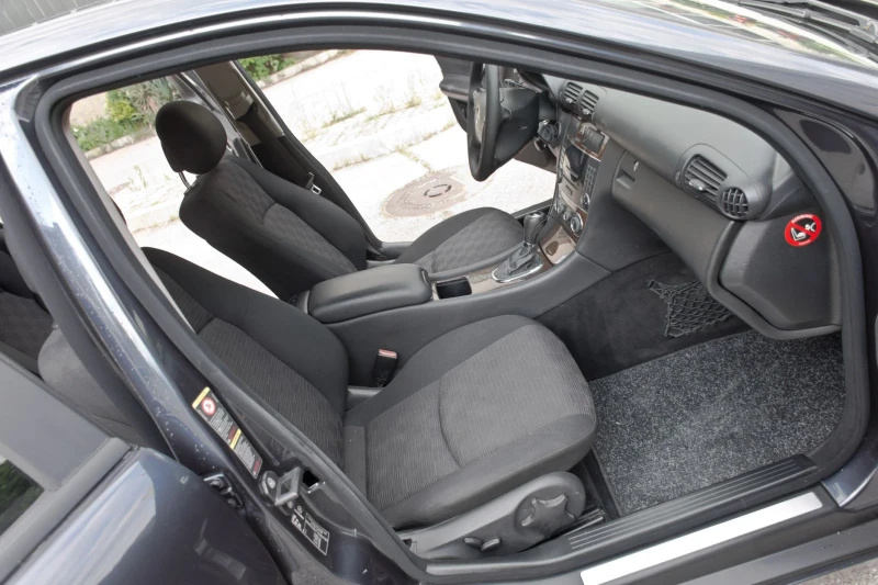 Mercedes-Benz C 220 2.2 CDI AVTOMAT, снимка 9 - Автомобили и джипове - 51657582