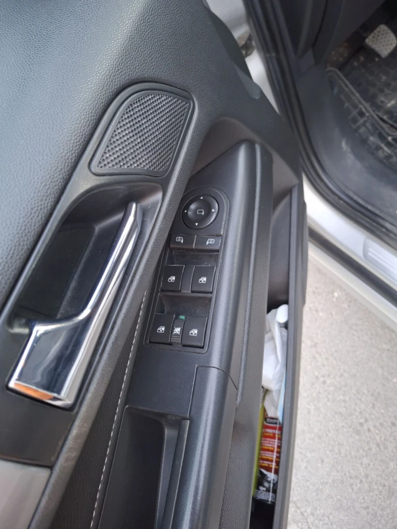 Opel Zafira, снимка 5 - Автомобили и джипове - 52581660