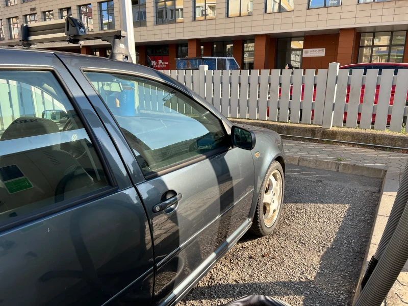 VW Golf VR5 4motion, снимка 4 - Автомобили и джипове - 52863546