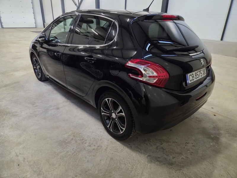 Peugeot 208 208 1.4 HDI ALURE EURO 5B, снимка 9 - Автомобили и джипове - 52578611