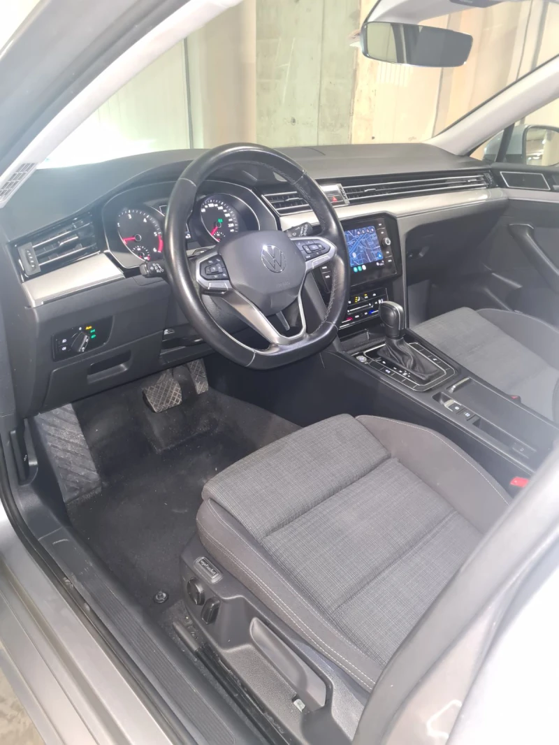 VW Passat 2.0 tdi, снимка 14 - Автомобили и джипове - 52599733