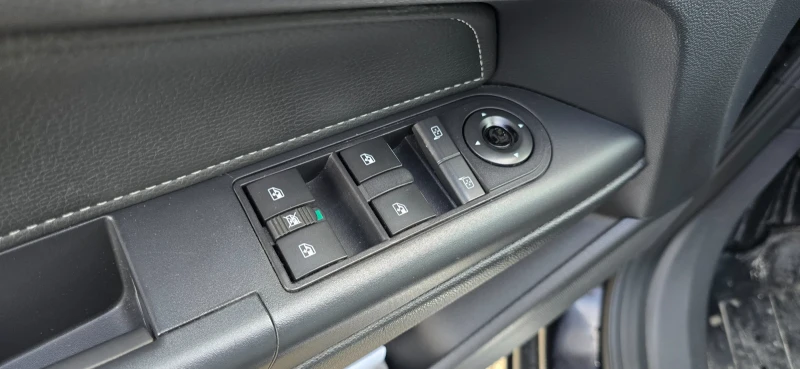 Opel Astra COSMO OPC LINE - КАТО НОВА - 100 000 КМ, снимка 14 - Автомобили и джипове - 52908777