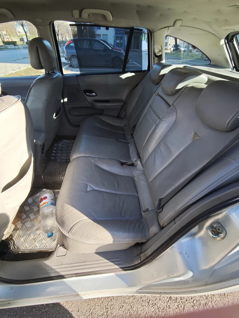 Renault Laguna, снимка 7 - Автомобили и джипове - 52939097