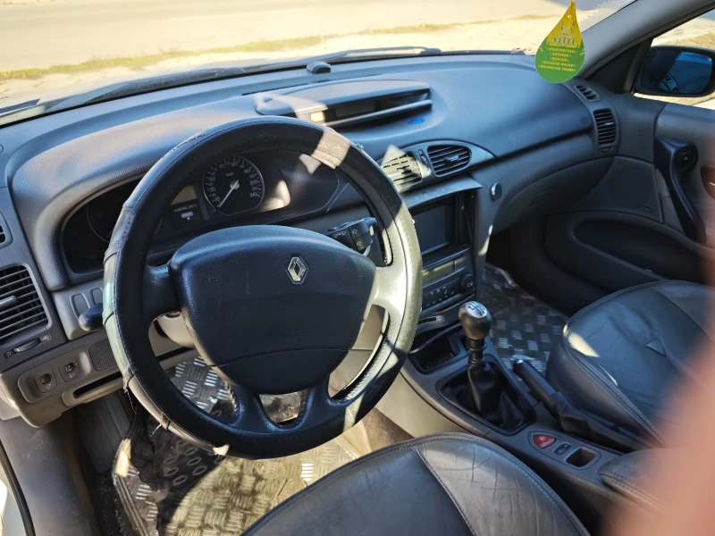 Renault Laguna, снимка 5 - Автомобили и джипове - 52939097