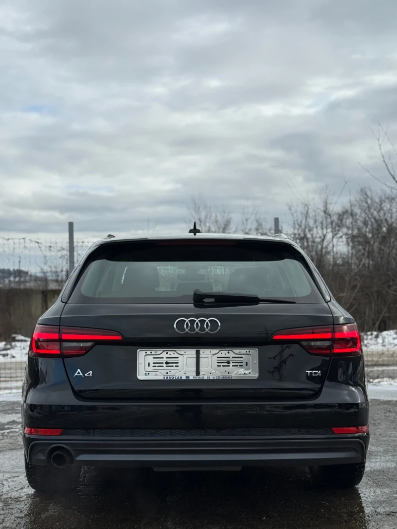 Audi A4 2.0TDI S line LED Автомат, снимка 6 - Автомобили и джипове - 53101930