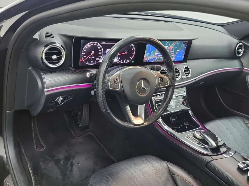 Mercedes-Benz E 300 * CARFAX * , снимка 9 - Автомобили и джипове - 53563624