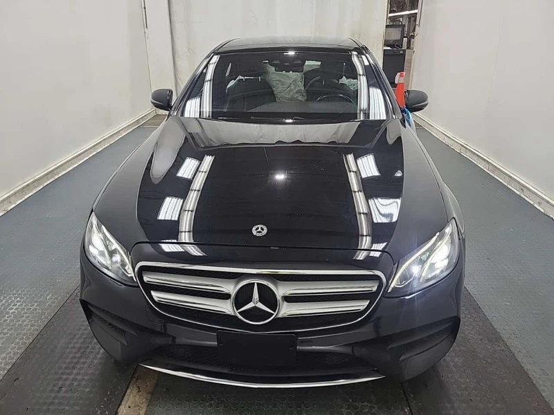 Mercedes-Benz E 300 * CARFAX * , снимка 7 - Автомобили и джипове - 53563624