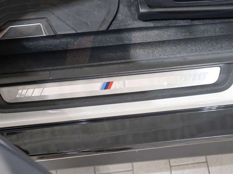 BMW i4 eDrive40| M-ПАКЕТ| ПАНО| HAR/KAR| HUD| , снимка 8 - Автомобили и джипове - 55988595