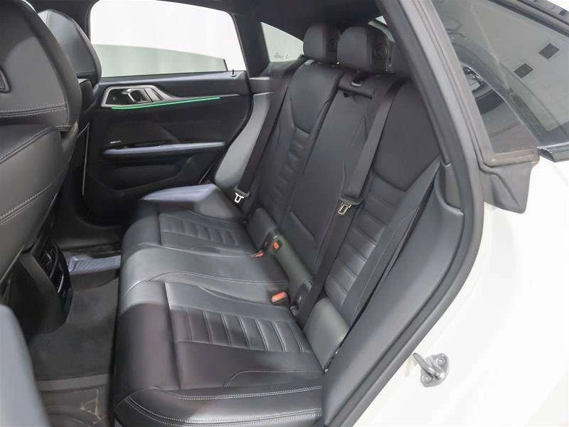 BMW i4 eDrive40| M-ПАКЕТ| ПАНО| HAR/KAR| HUD| , снимка 11 - Автомобили и джипове - 55988595