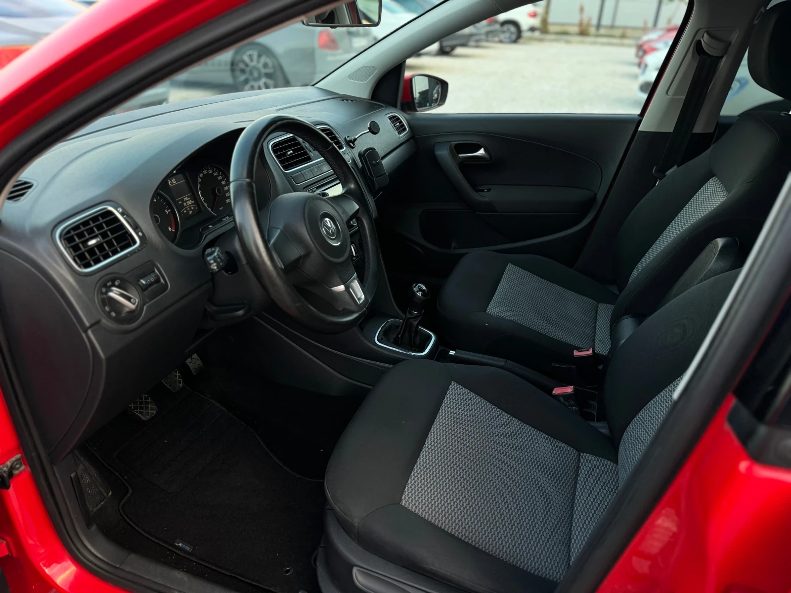 VW Polo R-line TDI - изображение 8