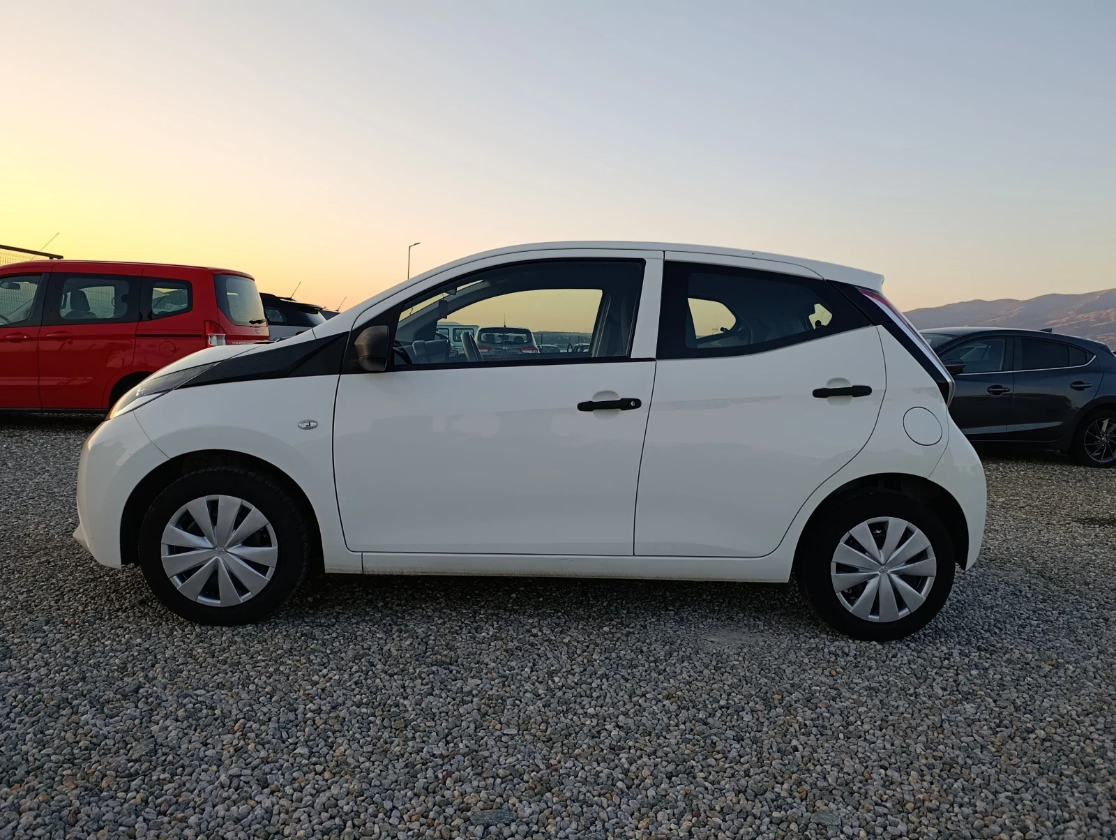 Toyota Aygo 1.0I EURO6B  - изображение 5