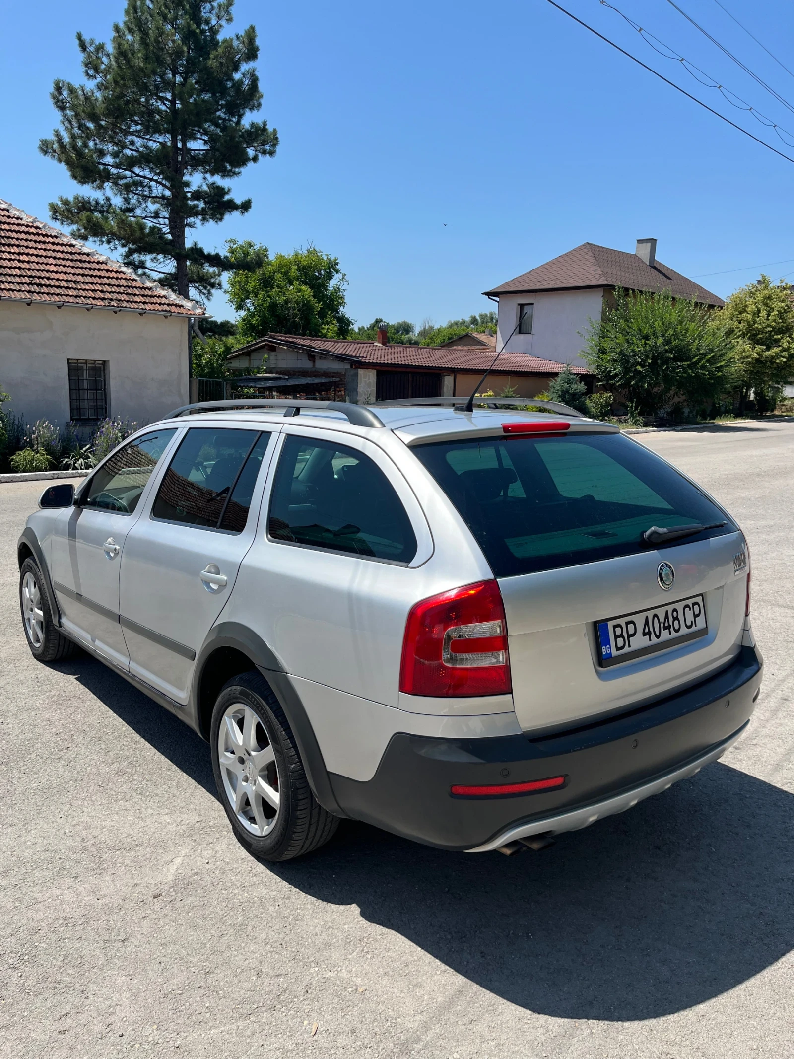 Skoda Octavia 2.0TDI-140-BMM-SCOUT-4X4 - изображение 4