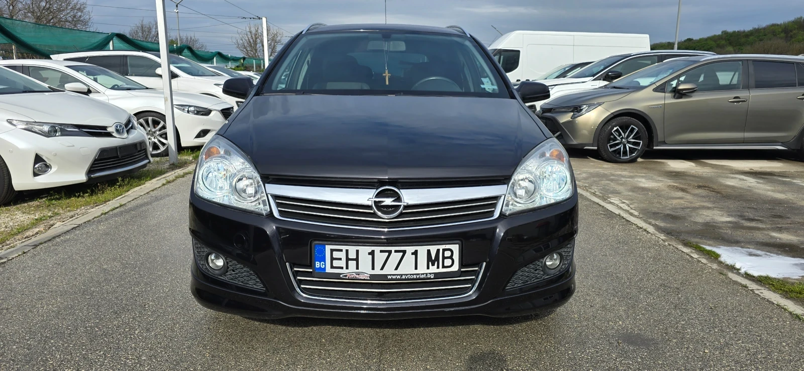 Opel Astra COSMO OPC LINE - КАТО НОВА - 100 000 КМ - изображение 2