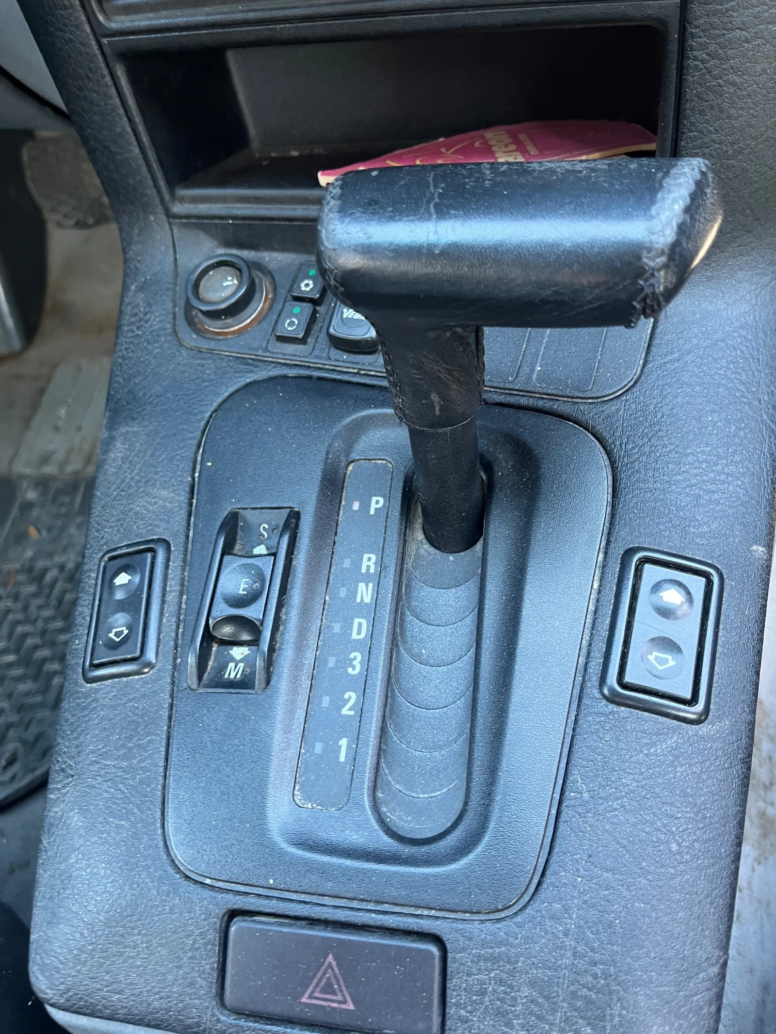 BMW 318 Is Gaz, снимка 6 - Автомобили и джипове - 53769388