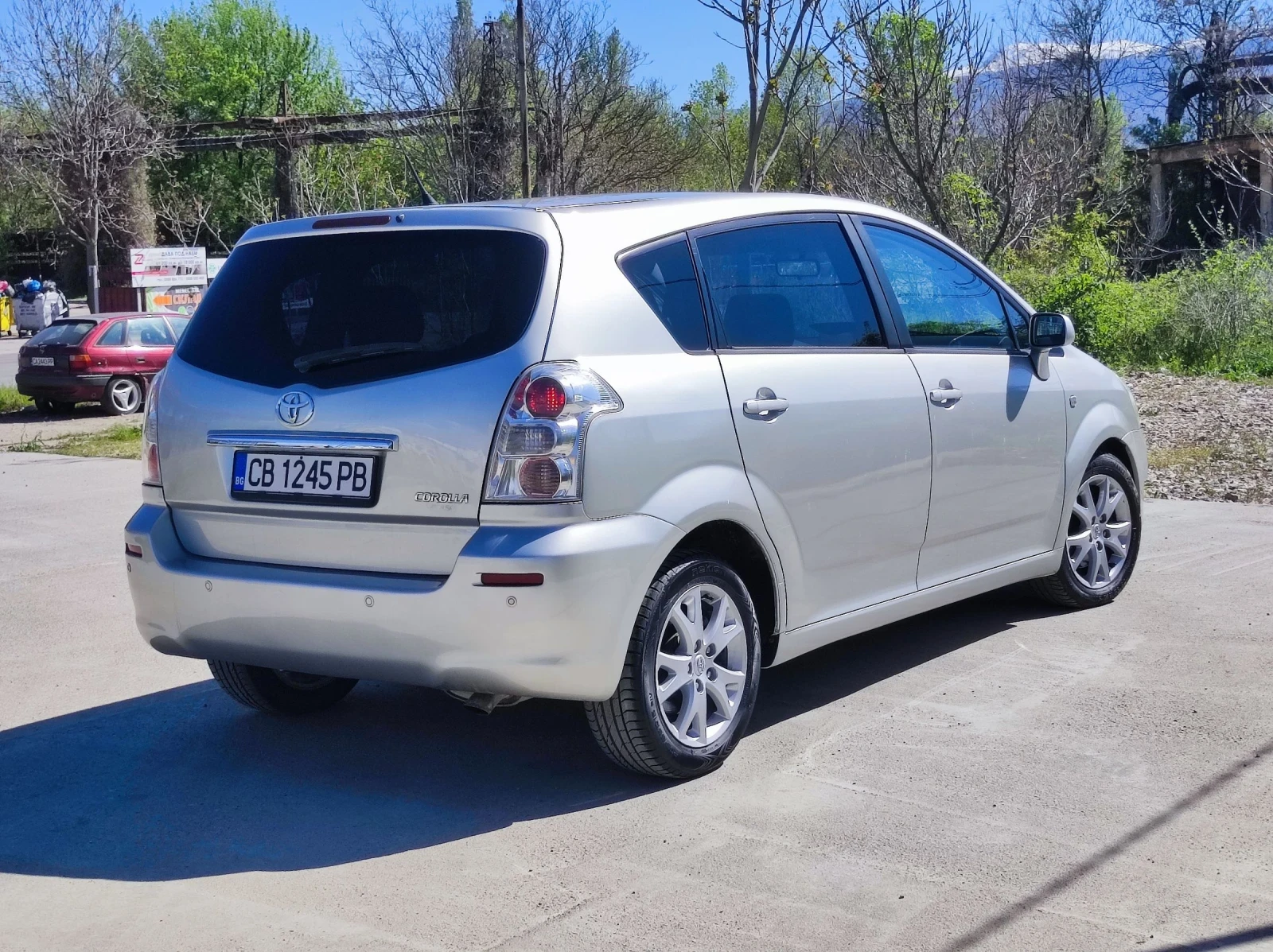 Toyota Corolla verso 2.2 D-4D, Facelift 6+ 1 места, снимка 6 - Автомобили и джипове - 54391233