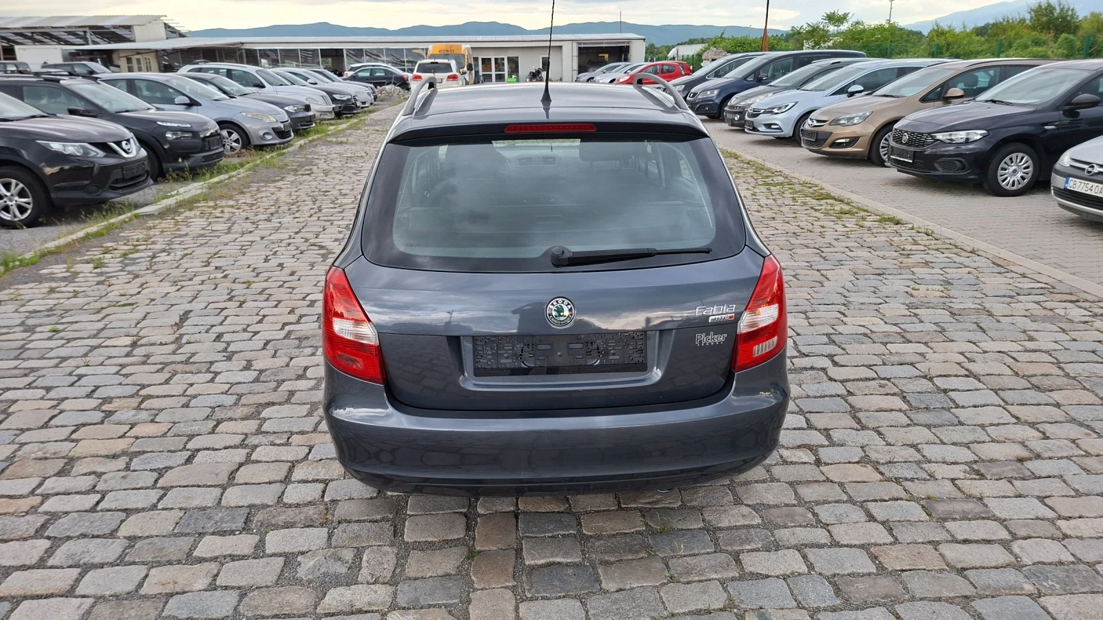 Skoda Fabia 1.2i 86кс 108000км. EURO 5, снимка 7 - Автомобили и джипове - 54890477