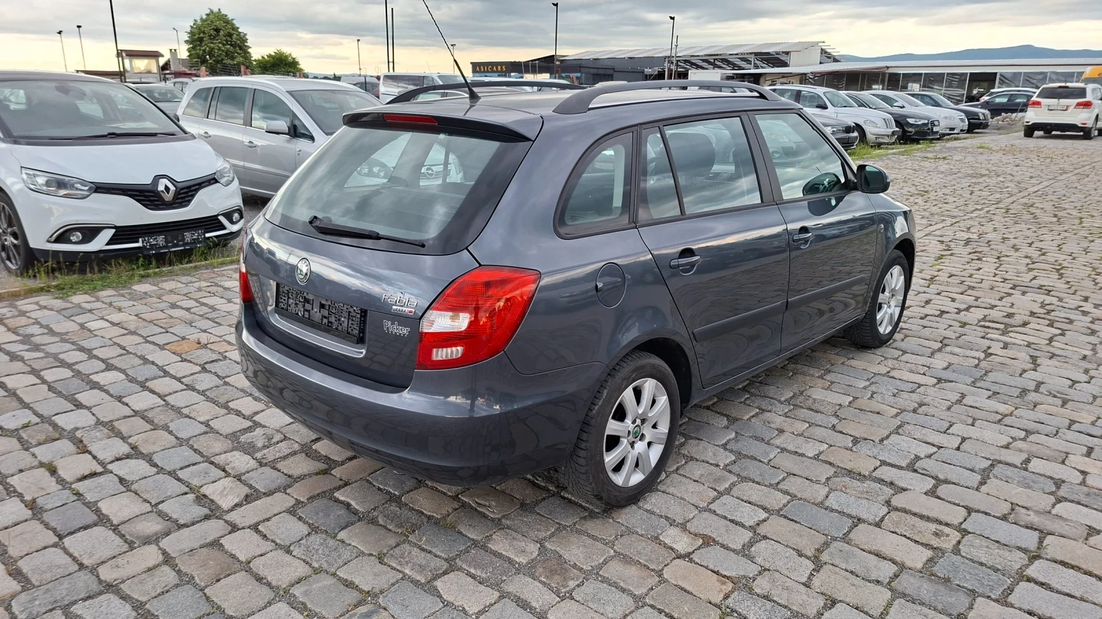 Skoda Fabia 1.2i 86кс 108000км. EURO 5, снимка 6 - Автомобили и джипове - 54890477