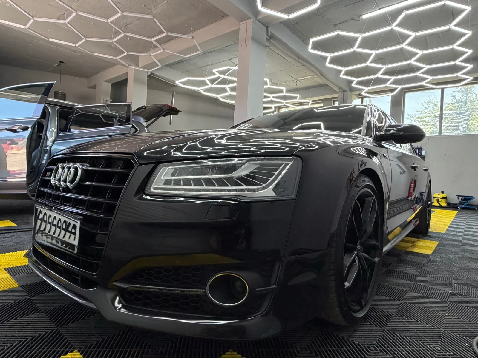 Audi A8 S8