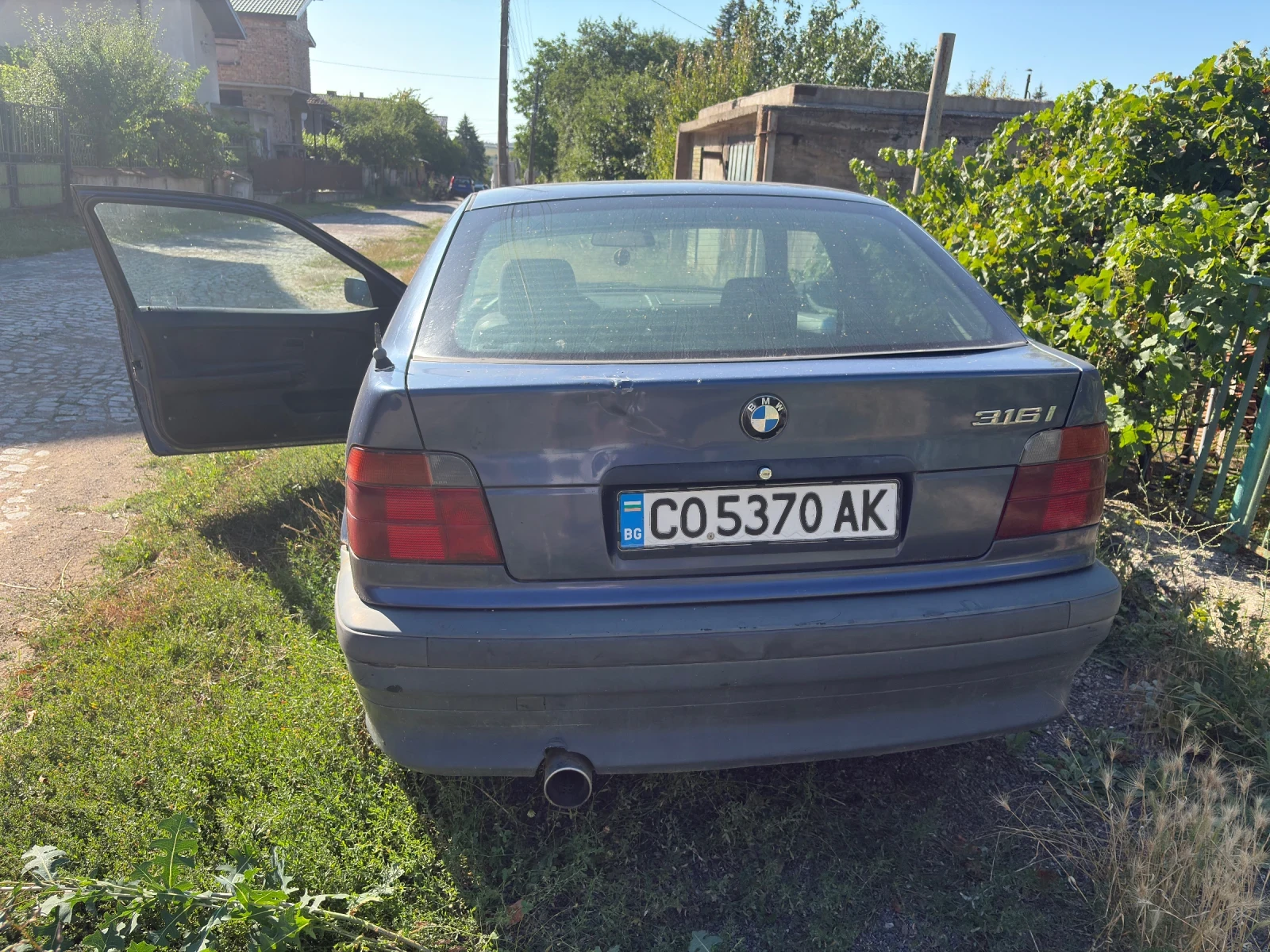 BMW 316 Газова от 2019г., снимка 6 - Автомобили и джипове - 55465773