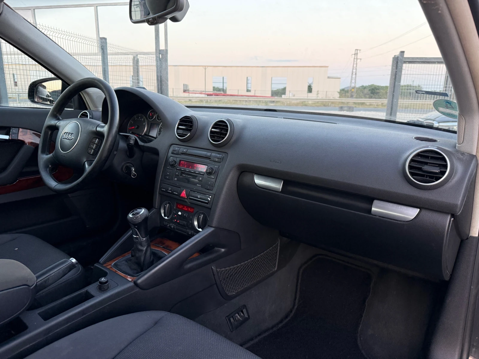 Audi A3 2.0TDI* 2006г* Ръчка* Регистриран* , снимка 12 - Автомобили и джипове - 55647596