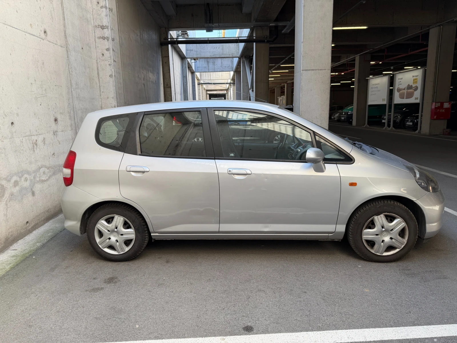 Honda Jazz, снимка 3 - Автомобили и джипове - 56059274