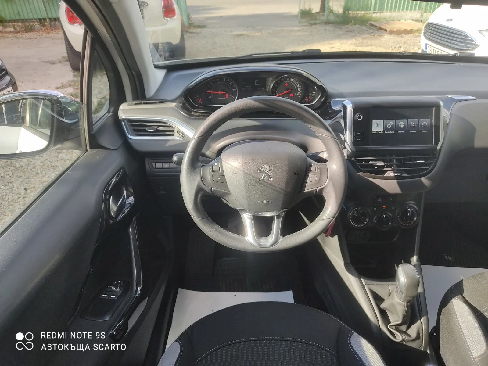 Peugeot 208 Style, бензин, климатик, 2015г., снимка 16 - Автомобили и джипове - 56217071