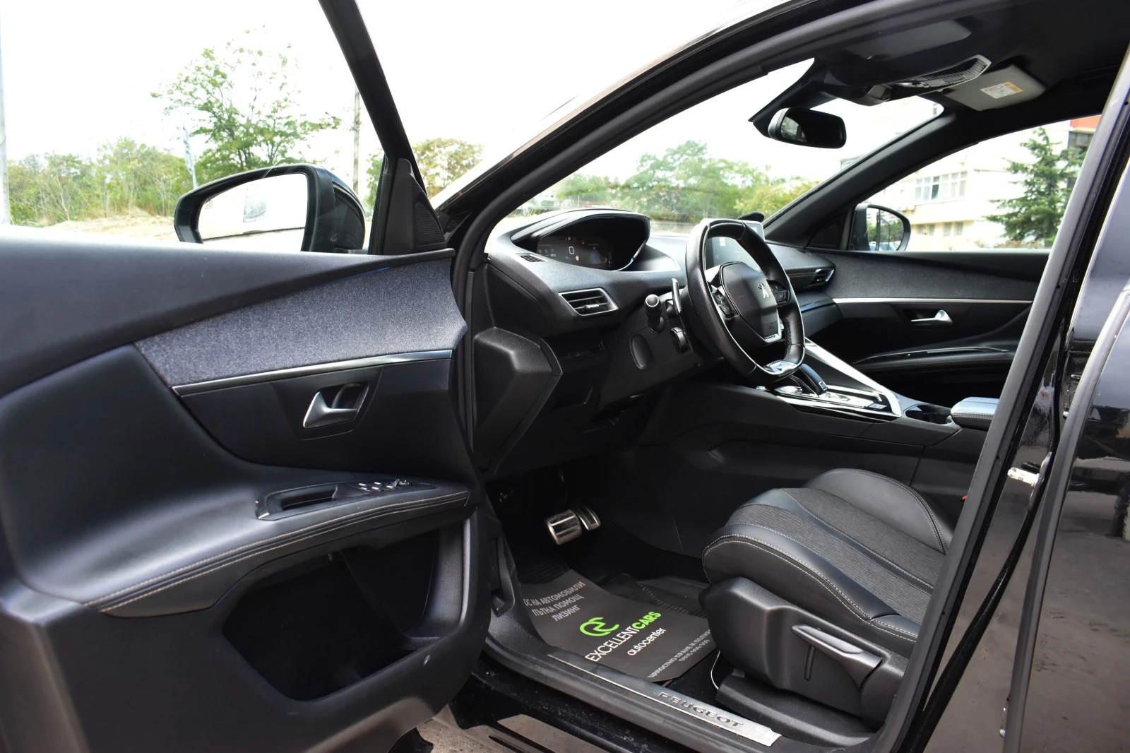 Peugeot 3008 GT-LINE* CAMERA* FULL-OPTIONS, снимка 9 - Автомобили и джипове - 56258290