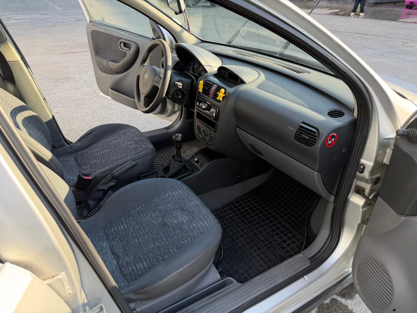 Opel Corsa Газ, снимка 12 - Автомобили и джипове - 56259327