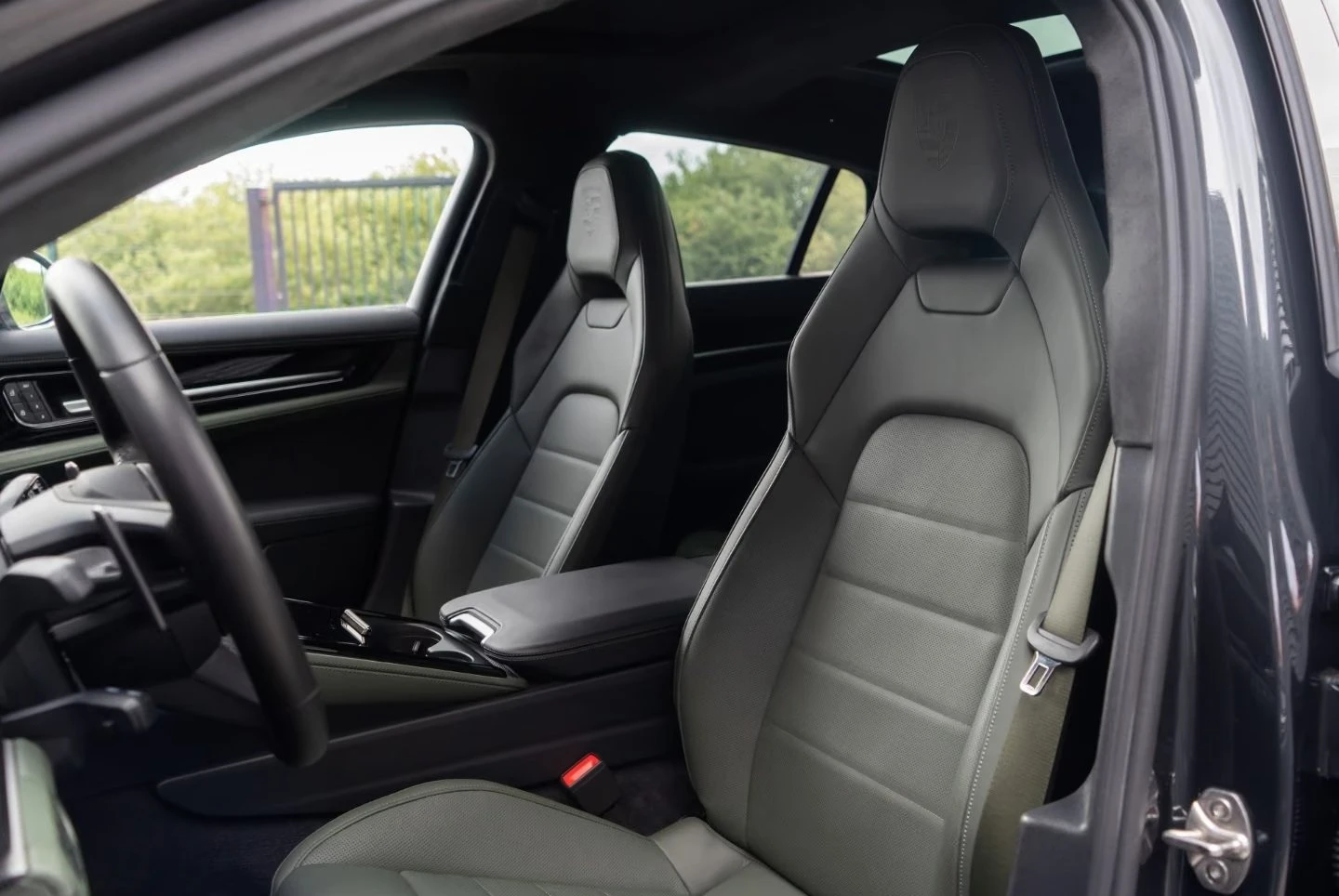 Porsche Panamera TURBO E-HYBRID / SPORT CHRONO/ BURM / HUD / PANO / | Mobile.bg � ����������� 7