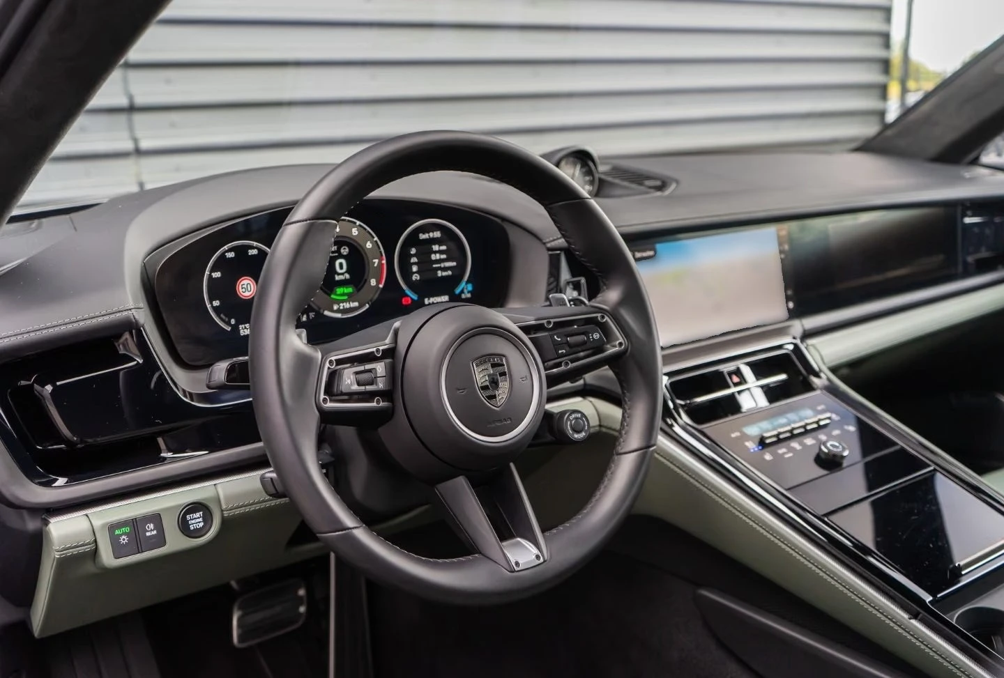 Porsche Panamera TURBO E-HYBRID / SPORT CHRONO/ BURM / HUD / PANO / | Mobile.bg � ����������� 8