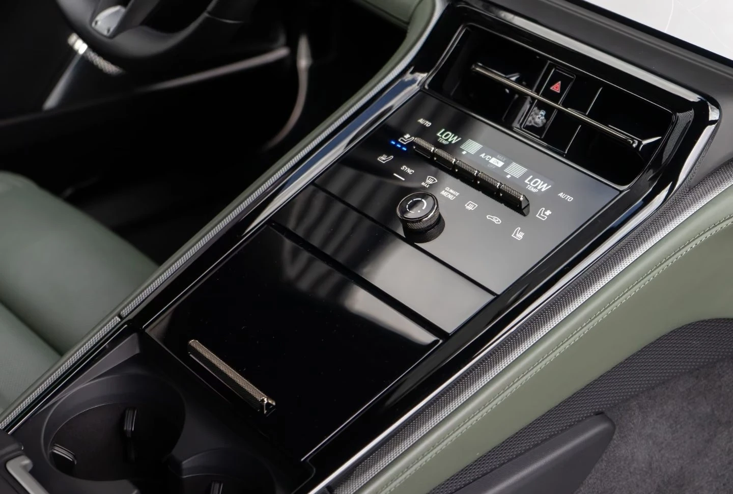 Porsche Panamera TURBO E-HYBRID / SPORT CHRONO/ BURM / HUD / PANO / | Mobile.bg � ����������� 12