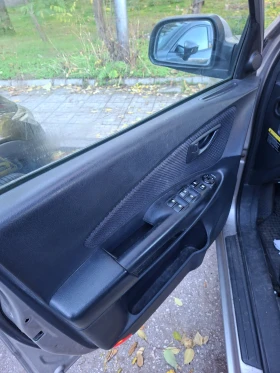 Обява за продажба на Hyundai Tucson  2.0 CRDI ~4 800 лв. - изображение 10 | Auto.bg Обява за продажба на Hyundai Tucson  2.0 CRDI ~4 800 лв. - изображение 10