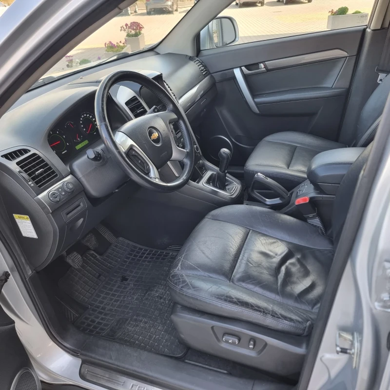 Chevrolet Captiva 2.0 , снимка 10 - Автомобили и джипове - 47289750