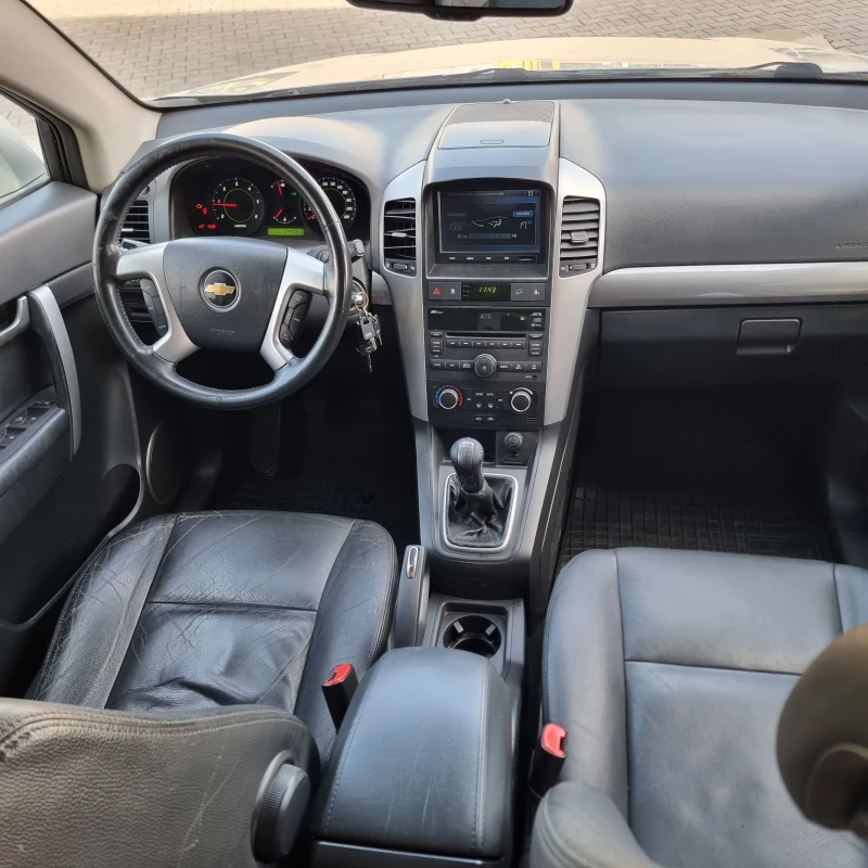 Chevrolet Captiva 2.0 , снимка 9 - Автомобили и джипове - 47289750